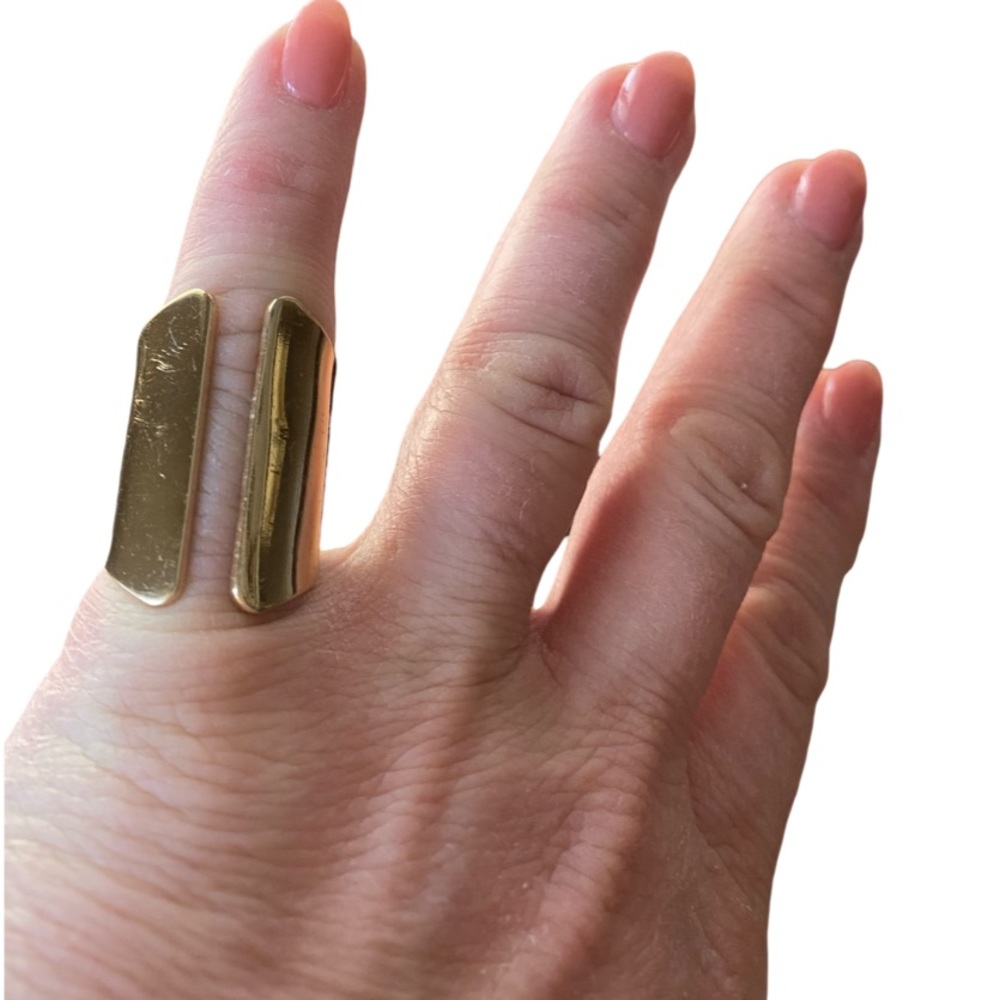 Statement Ring Gold Size 7 - Picture 3 of 9